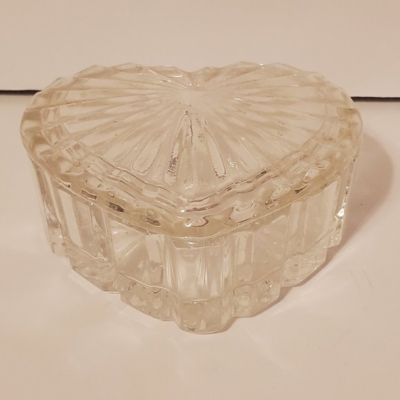 Glass Heart Shaped Trinket Jewelry holder - Picture 9 of 11